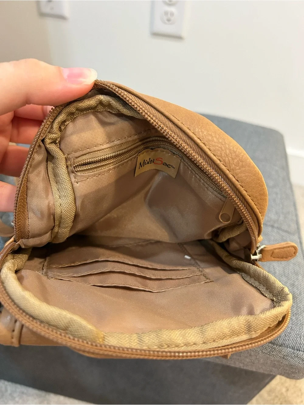 MultiSac Tan Crossbody Bag